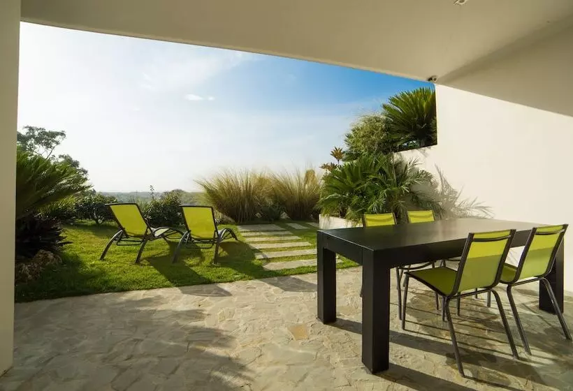 Hotelli Villas Agua Dulce   Loft La Roca