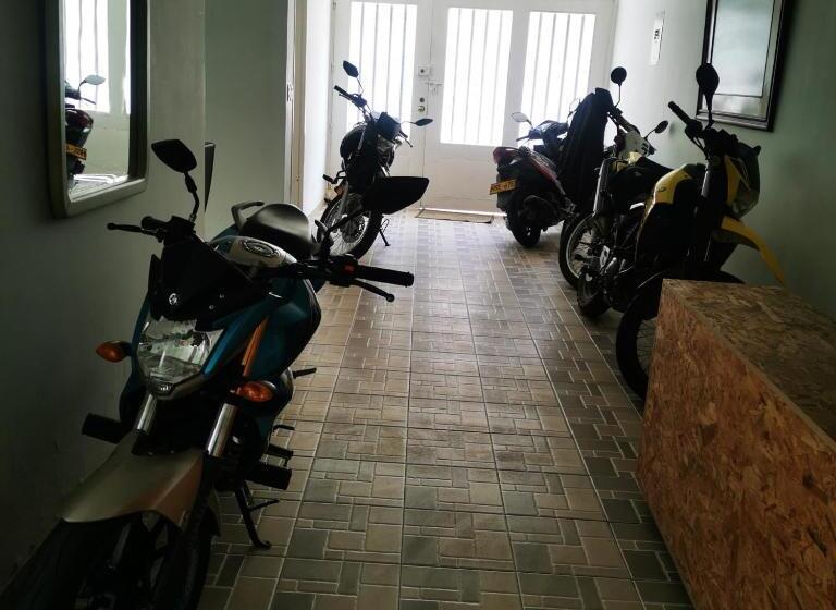 پانسیون Hostel Brisas Del Nevado