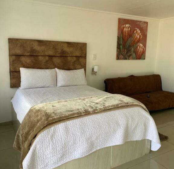 Пансион Royal Chestnut Guesthouse