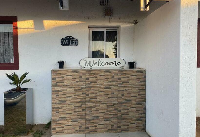 Пансион Royal Chestnut Guesthouse