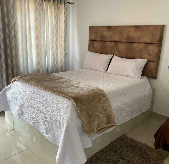 Пансион Royal Chestnut Guesthouse