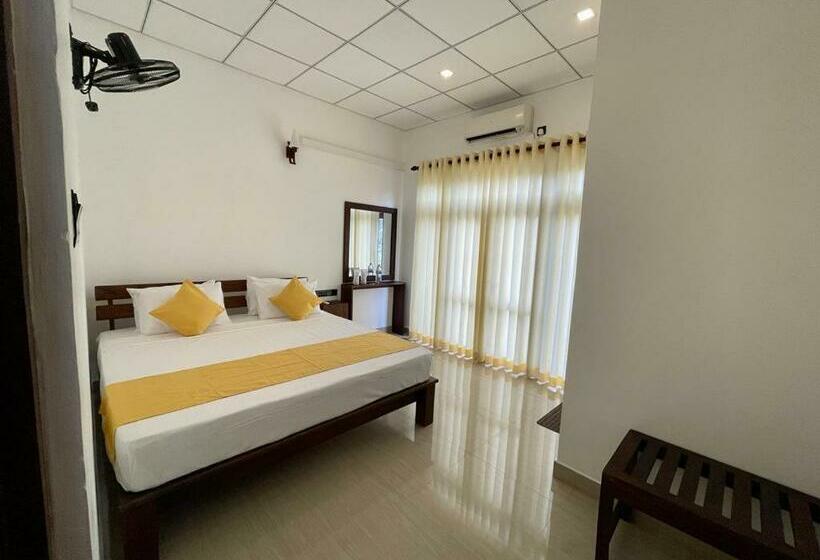 Pension Theon Resort