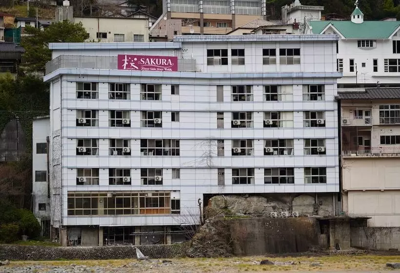 Sakura River Side Stay Gero Onsen   Hostel