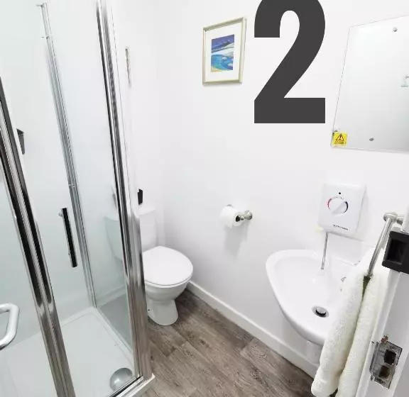 هاستل Rooms On The High Street
