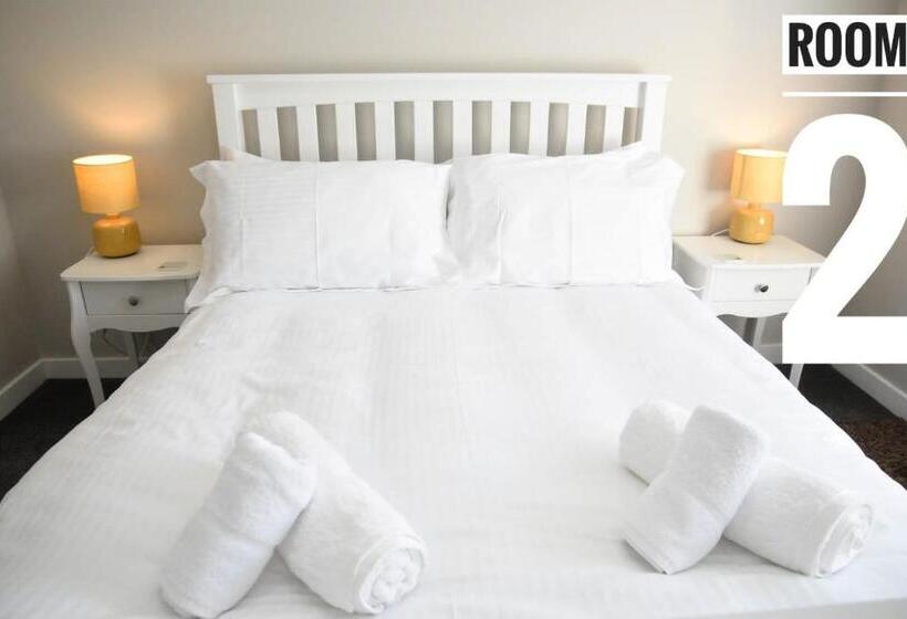 ユースホステル Rooms On The High Street