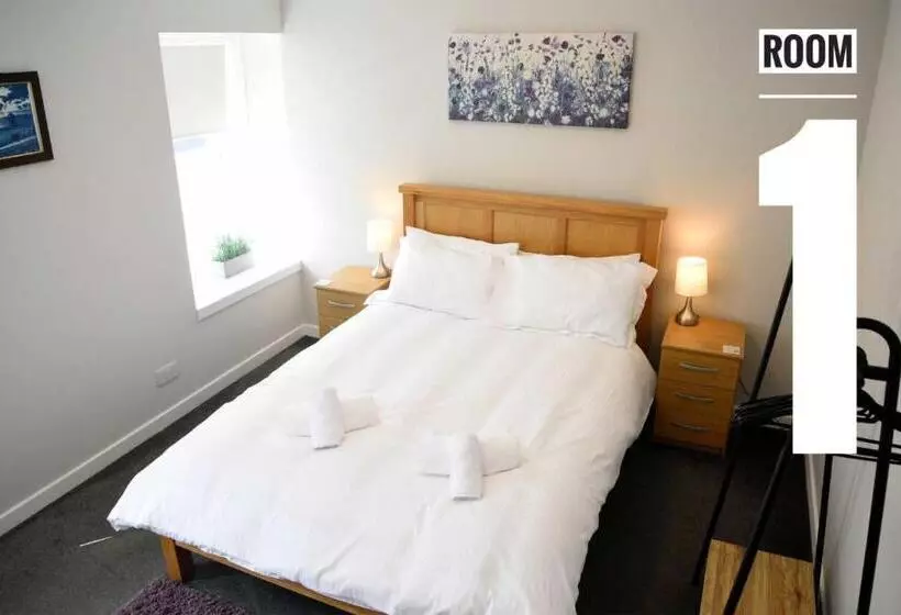 هاستل Rooms On The High Street