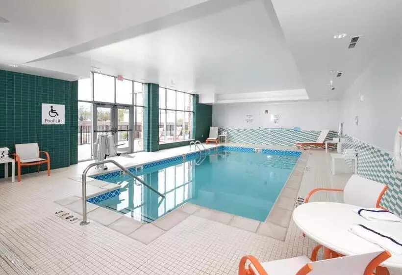 ホテル Holiday Inn & Suites Detroit   Troy, An Ihg