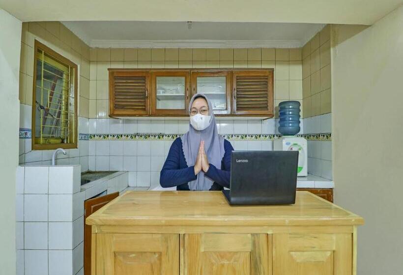 בית מלון כפרי Oyo 90892 My Guest House Syariah