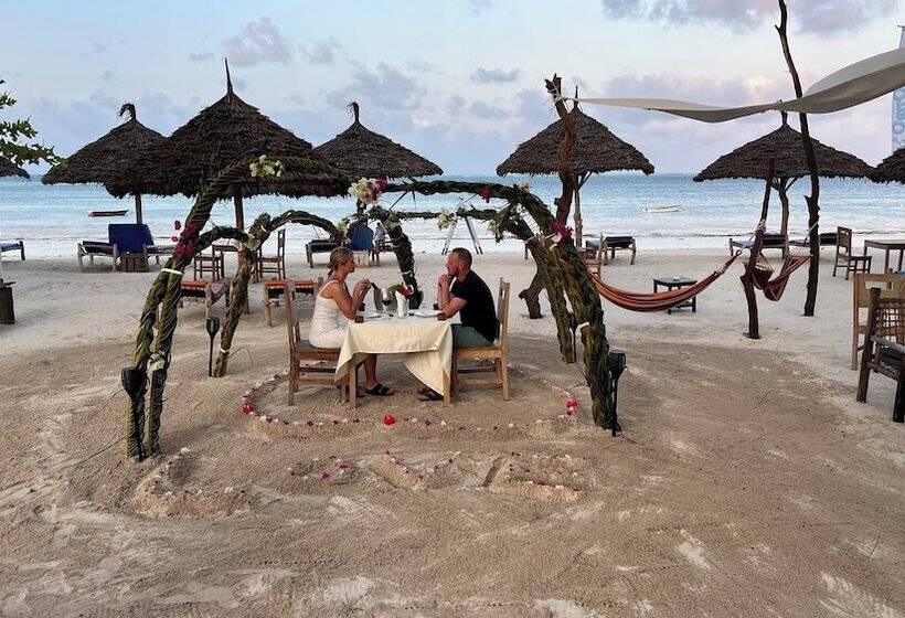 فندق Seashore Beach