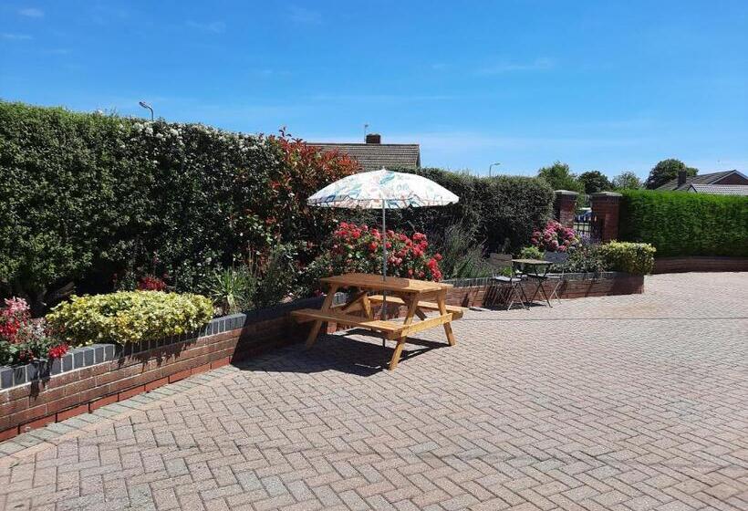 膳宿费 Greenlands Guest House