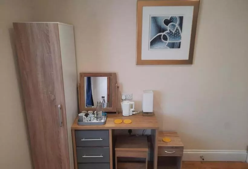 Majatalo Greenlands Guest House