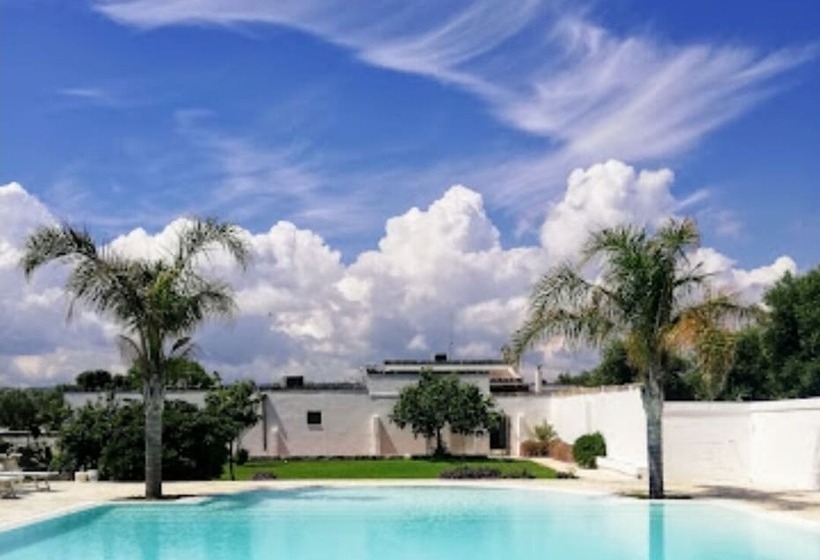 פנסיון Room In B&b   Spacious Quadruple Room In Ancient Masseria Near The Sea In A Quiet Olive Trees