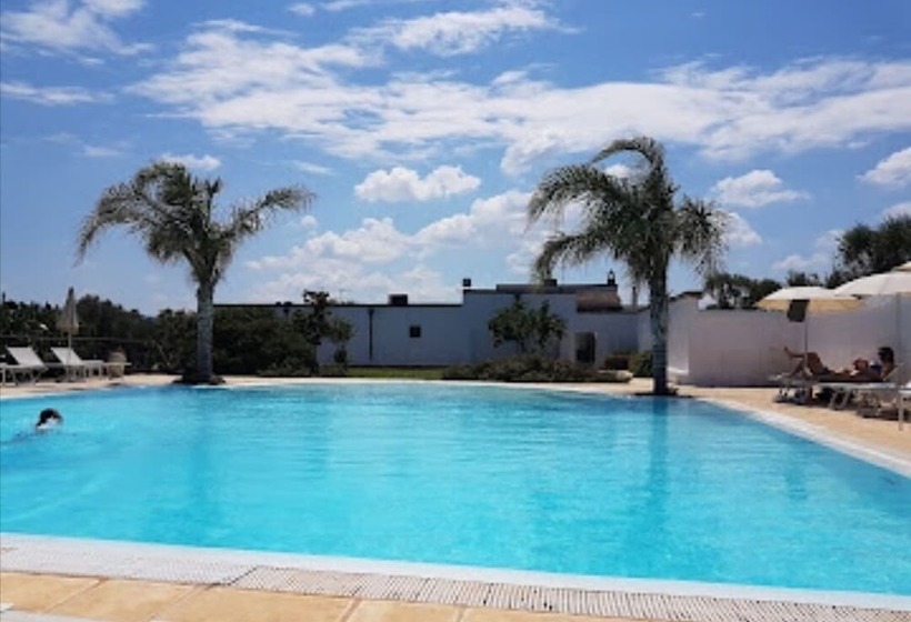 פנסיון Room In B&b   Spacious Quadruple Room In Ancient Masseria Near The Sea In A Quiet Olive Trees
