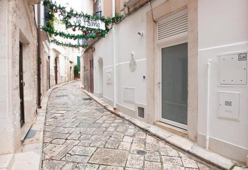 تختخواب و صبحانه Je T Aime Luxury Suite And Relax