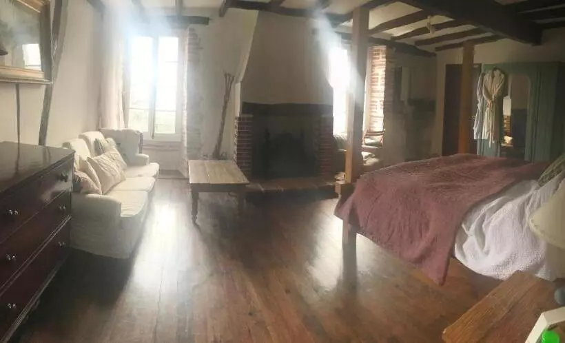 Aamiaismajoitus (B&B) Le Bouyssou