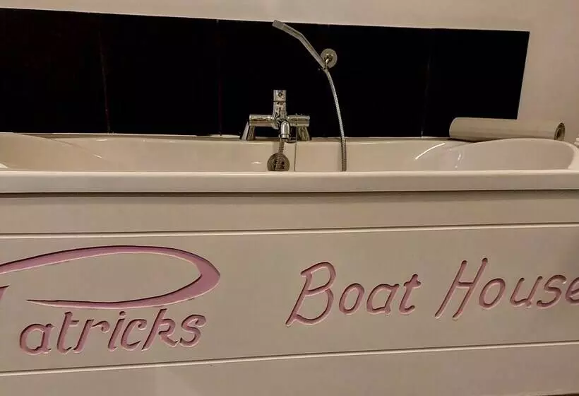 Aamiaismajoitus (B&B) Patricks Boathouse