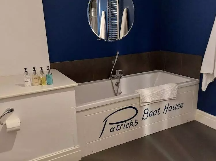 Aamiaismajoitus (B&B) Patricks Boathouse