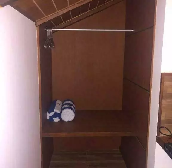 پانسیون Extreme Dive Center & Hotel Rooms
