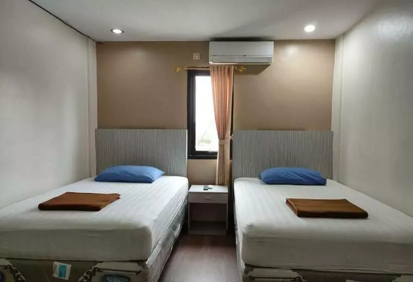 ペンション Penginapan Anak Raja  Palangkaraya