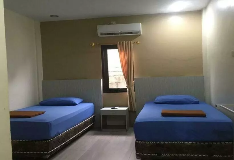 ペンション Penginapan Anak Raja  Palangkaraya