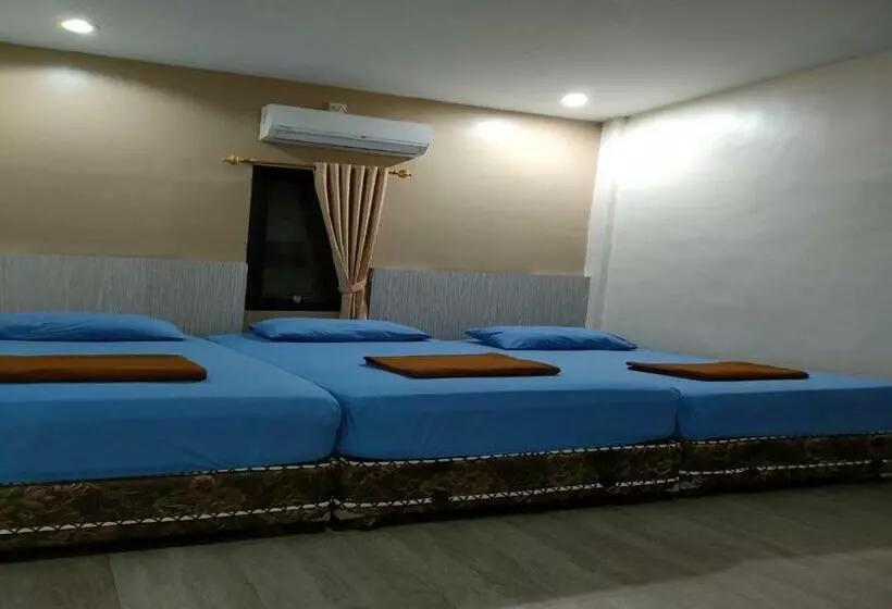 ペンション Penginapan Anak Raja  Palangkaraya