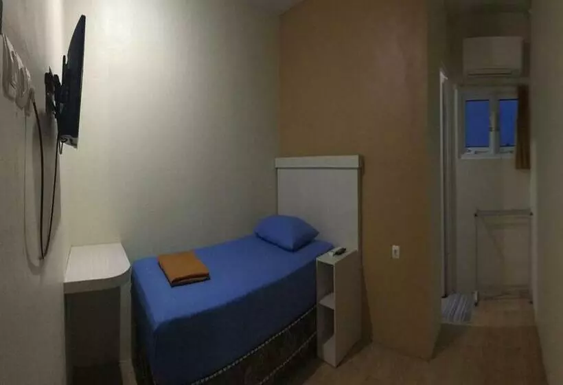 ペンション Penginapan Anak Raja  Palangkaraya