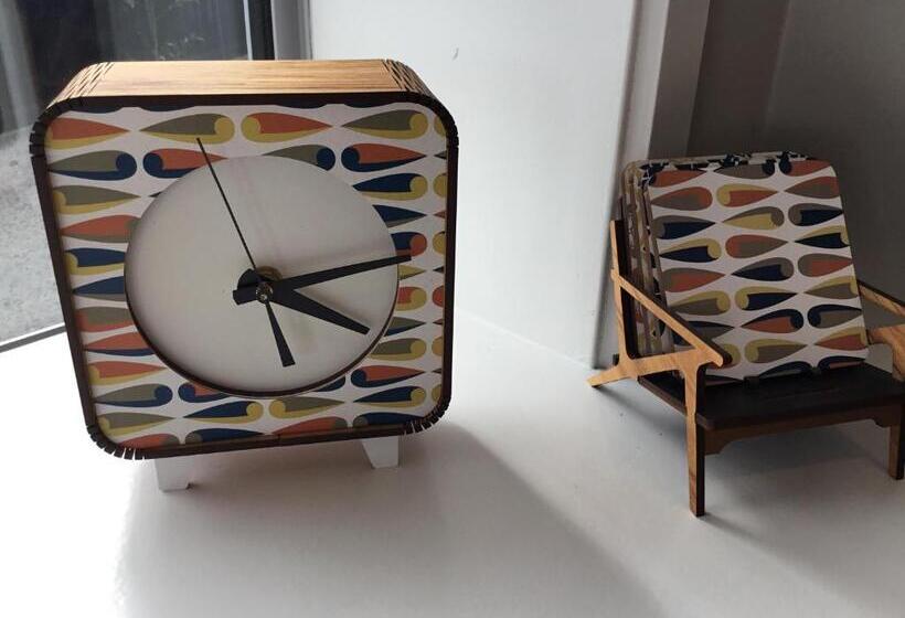 تختخواب و صبحانه Spectacular Lake Views