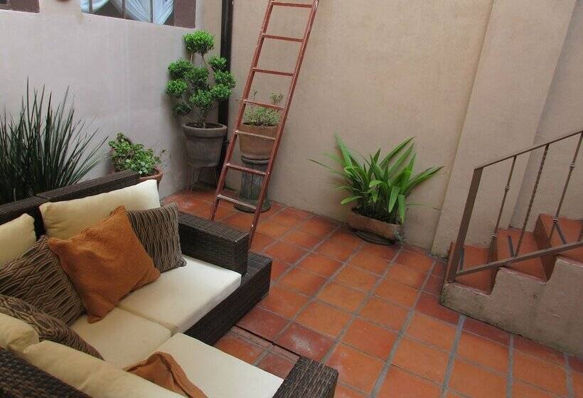 هتل Casa De Las Escaleras