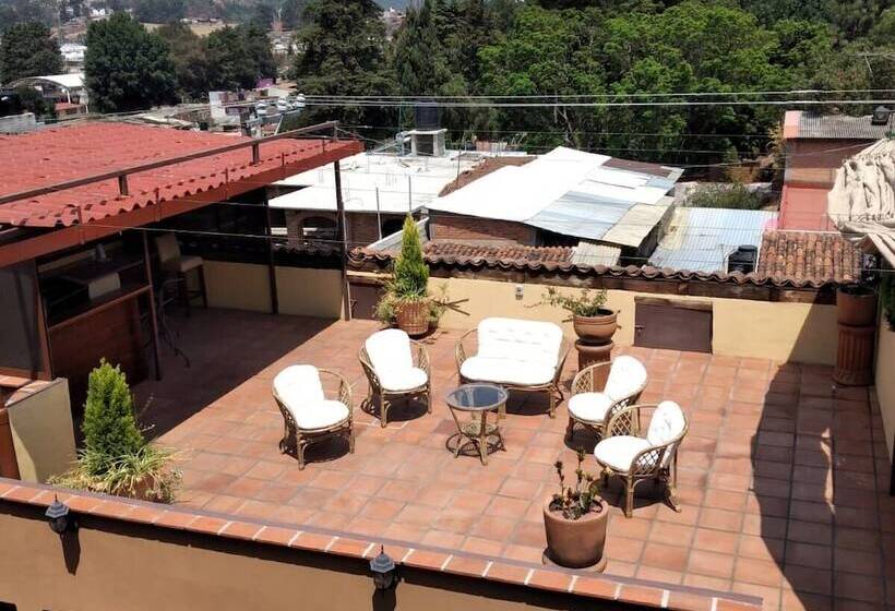 هتل Casa De Las Escaleras