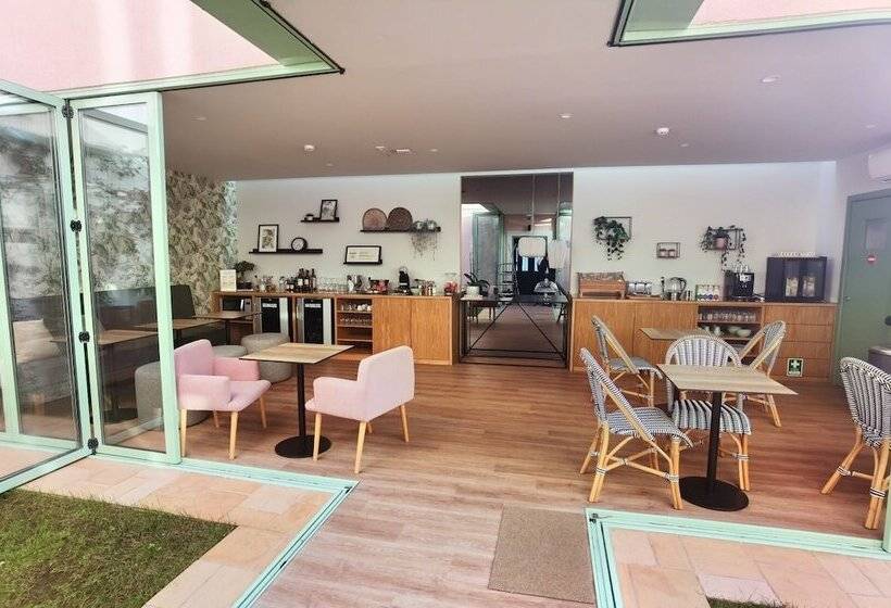 Sintra Green Chalet Bed & Breakfast