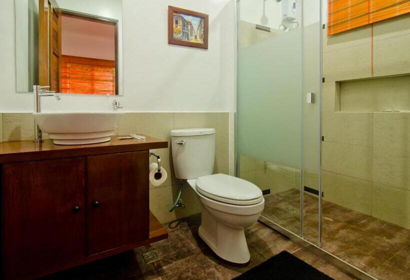 Hotel Acacia Tree Garden