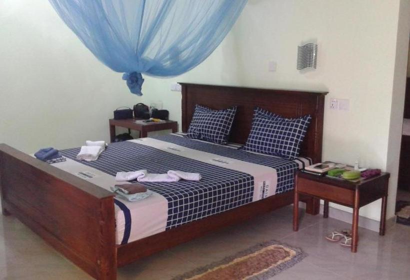 فندق Priate Room At Anjayu Villa