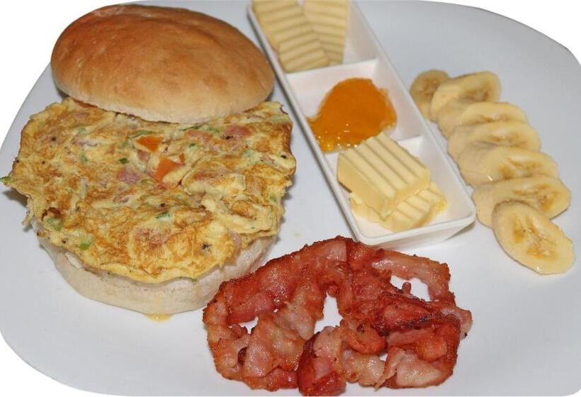 בית מלון כפרי Deep Forest Garden