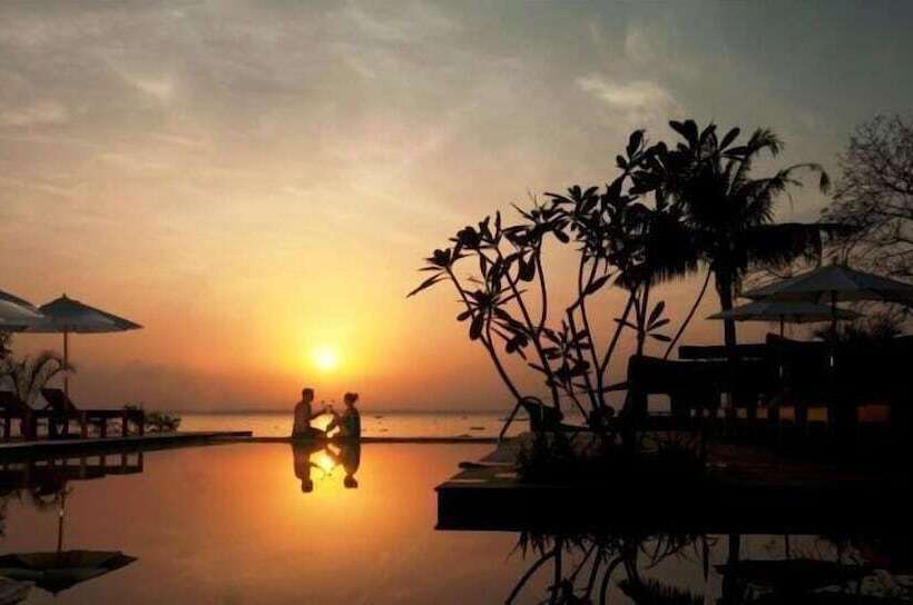 فندق Deshadan Backwater Resort   The Best Sunrise View