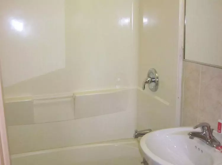 Отель Econo Lodge Fort Lee