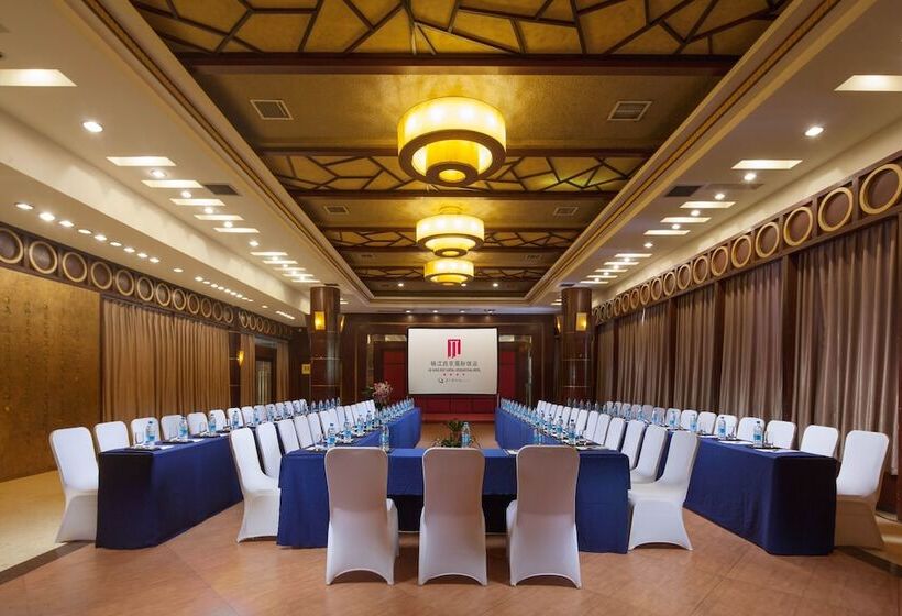 فندق Jinjiang West Capital International