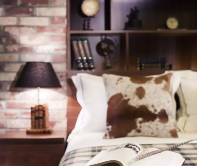 호텔 N. Fourseason