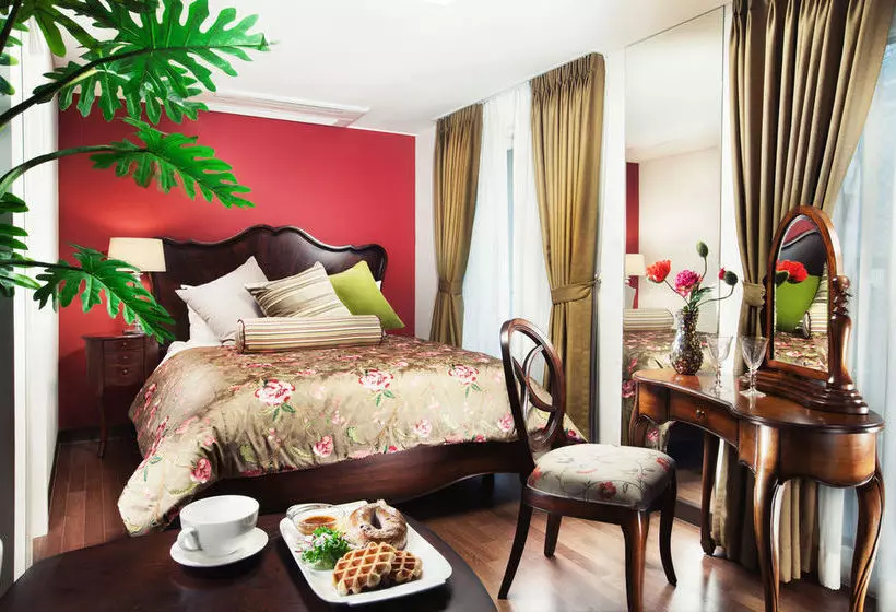 호텔 N. Fourseason