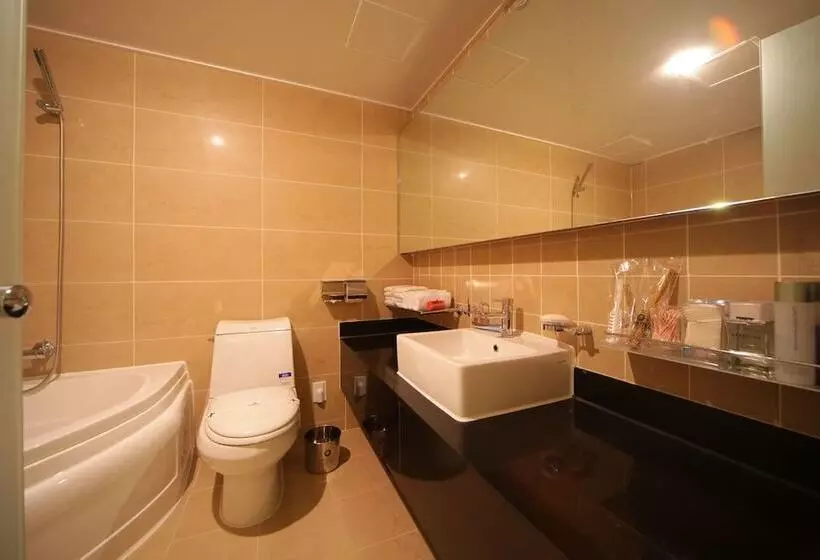 בית מלון כפרי Nox Boutique