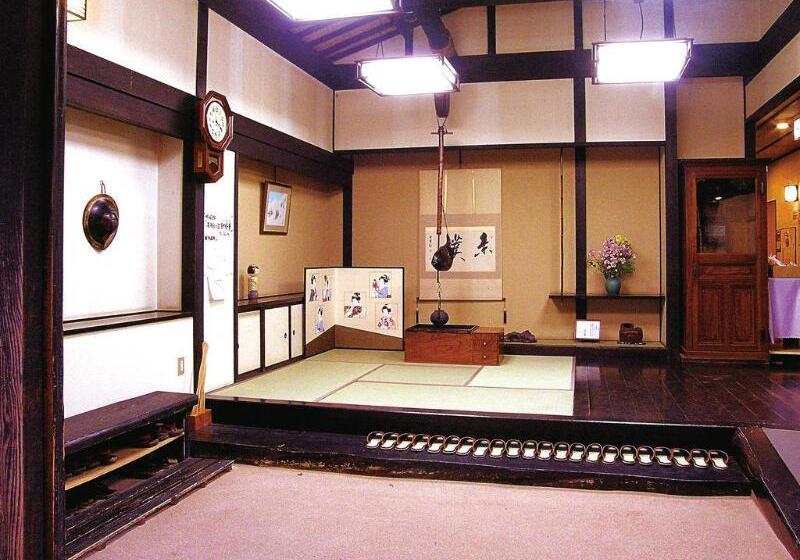 בית מלון כפרי Oyado Sansui