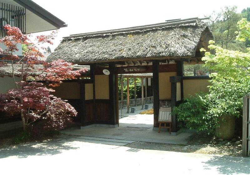 בית מלון כפרי Oyado Sansui