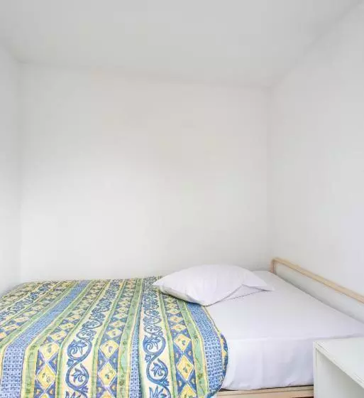 Отель Paradise Beach Resort