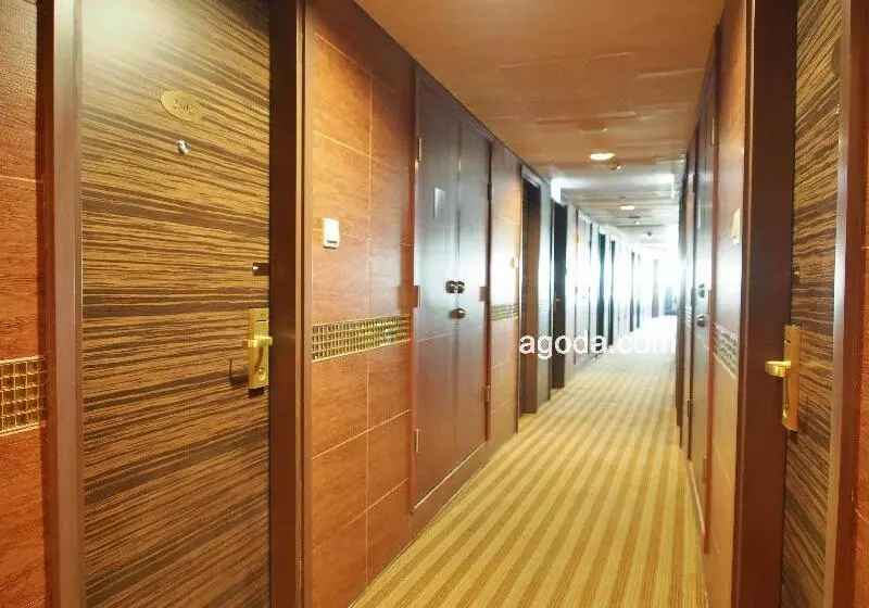 هتل Ramada Hong Kong Grand