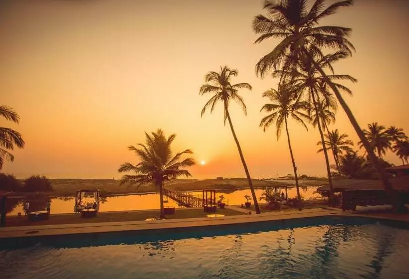 酒店 Riva Beach Resort