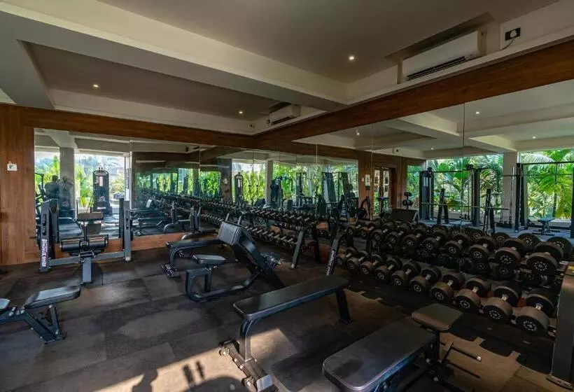 酒店 Riva Beach Resort