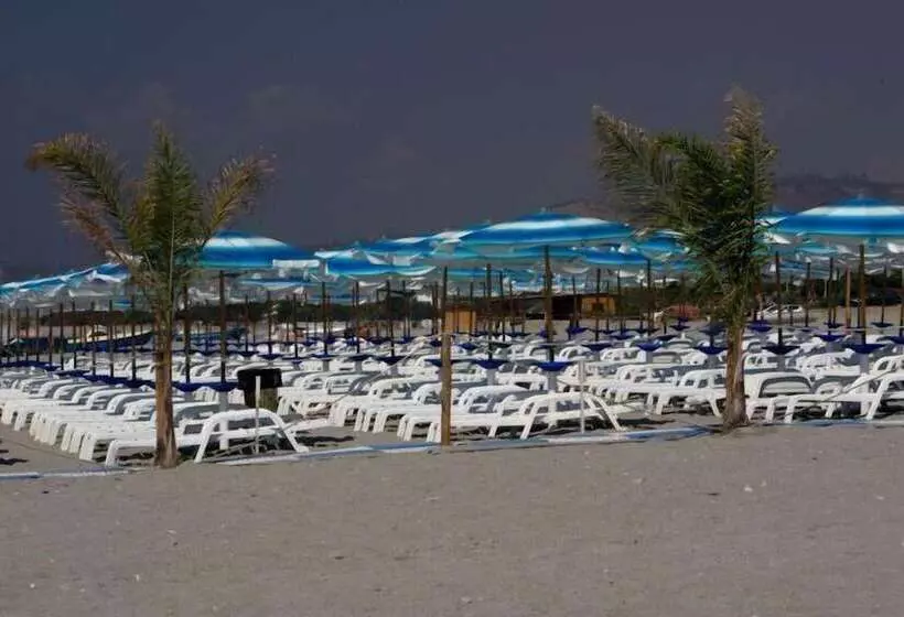 هتل Stella Marina