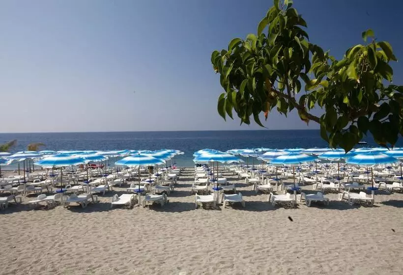 هتل Stella Marina