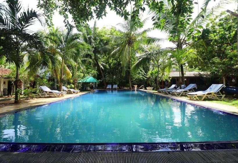 ホテル Susantha Garden