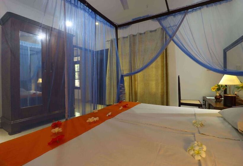 ホテル Susantha Garden