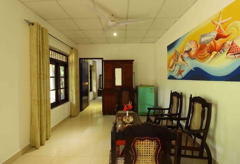 ホテル Susantha Garden